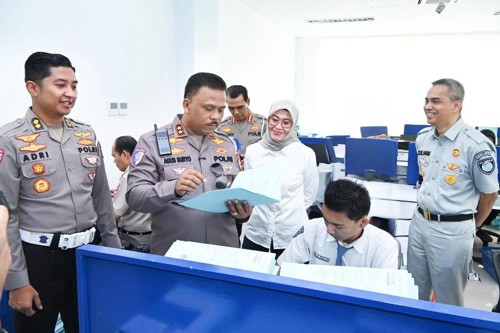 Dorong Tertib Administrasi Kendaraan, Jasa Raharja dan Korlantas Polri Cek Langsung Proses Pelayanan BPKB