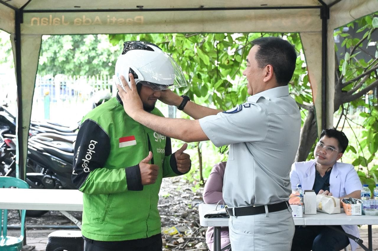 Kolaborasi Budaya Safety di Jalan Raya, Jasa Raharja Hadir di Tengah Komunitas Ojol Rawa Buaya, Jakarta